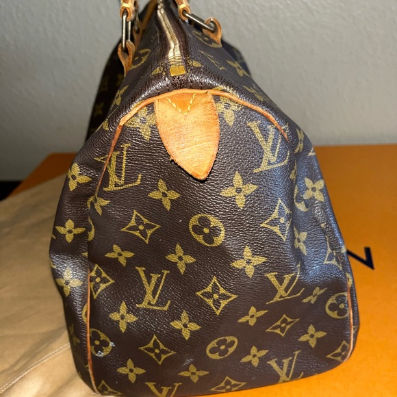 Authentic Louis Vuitton monogram vintage Speedy 30 - Picture 2 of 5